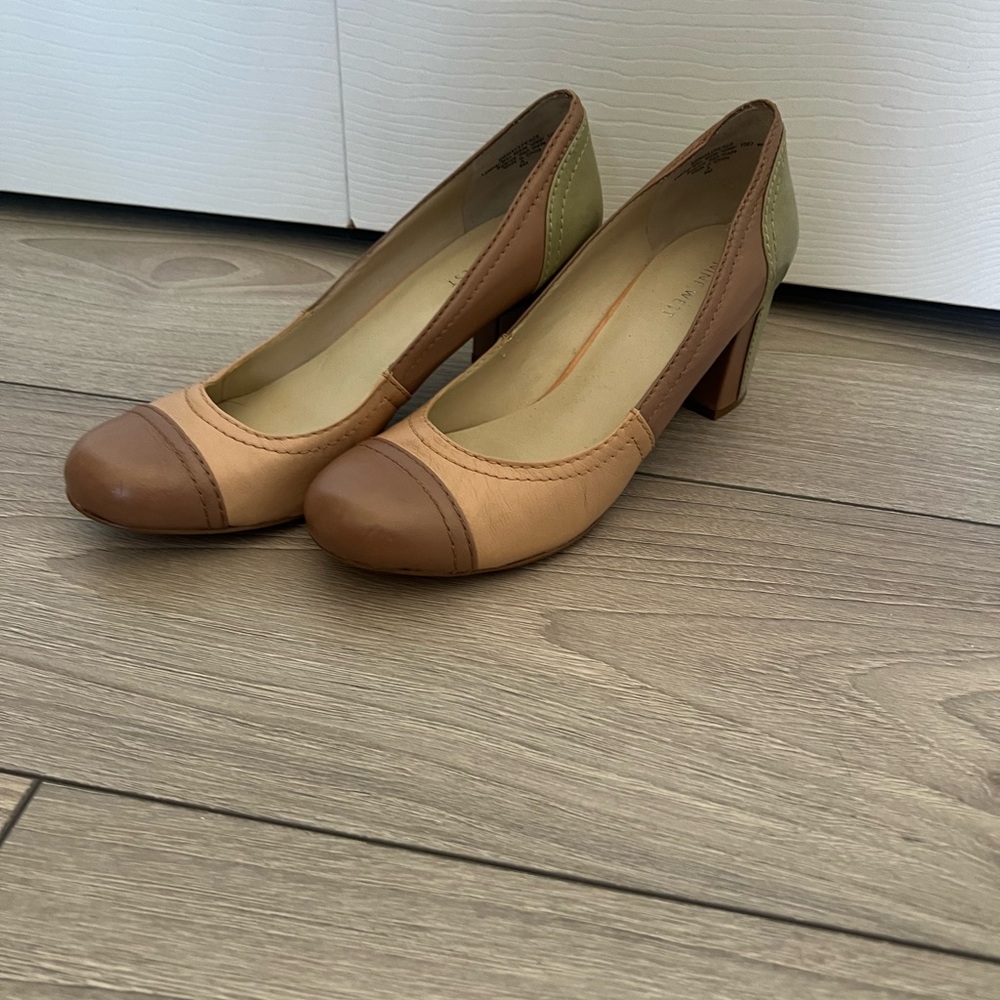 Elegant Tan and Brown Women's Pumps